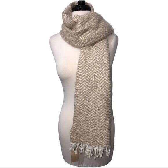 Amicale Cashmere / Wool Blend Herringbone Scarf - Picture 1 of 6